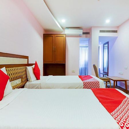 היידראבד Super Collection O 77115 Vaishnavi Palace מראה חיצוני תמונה