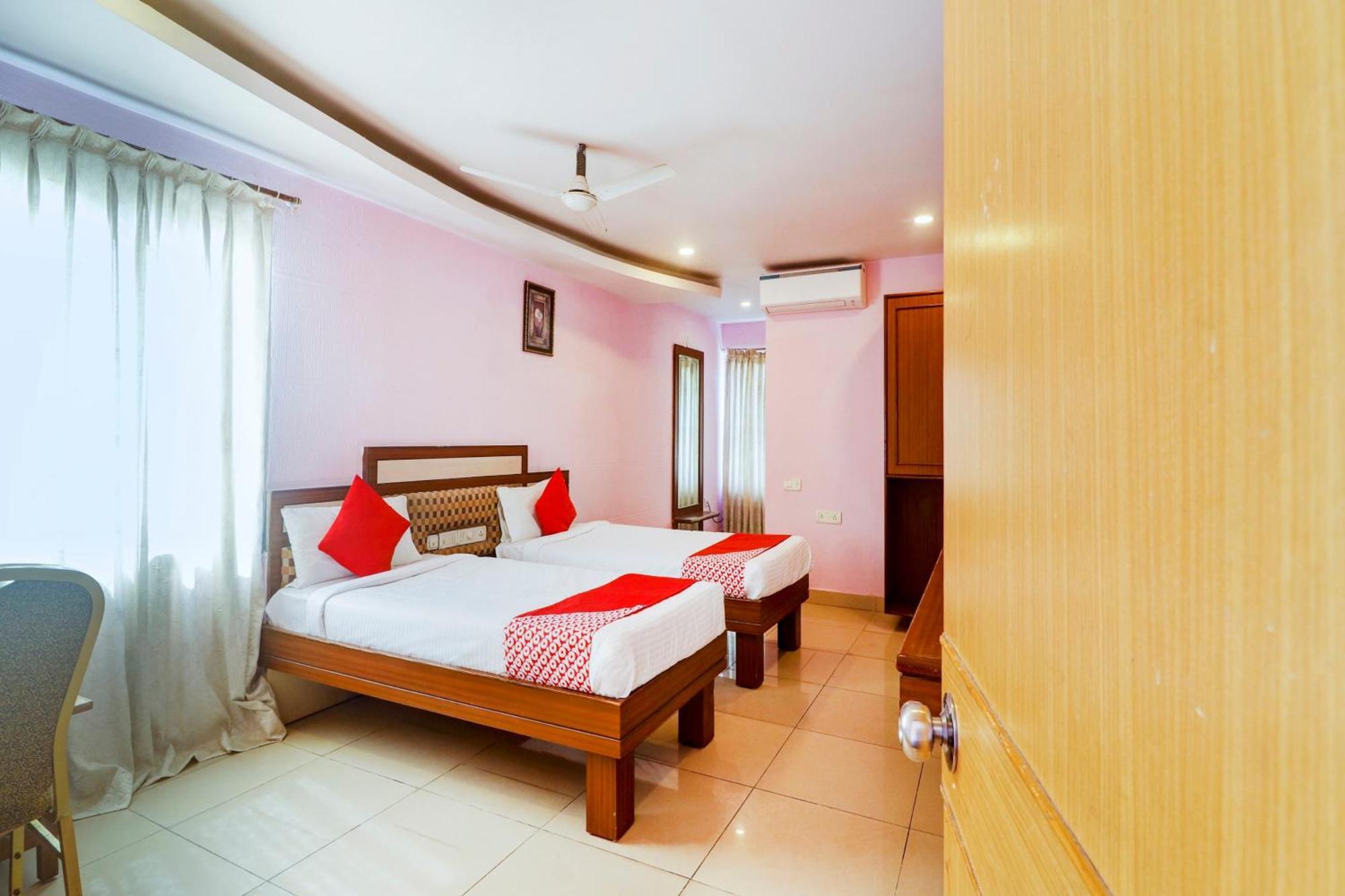 היידראבד Super Collection O 77115 Vaishnavi Palace מראה חיצוני תמונה