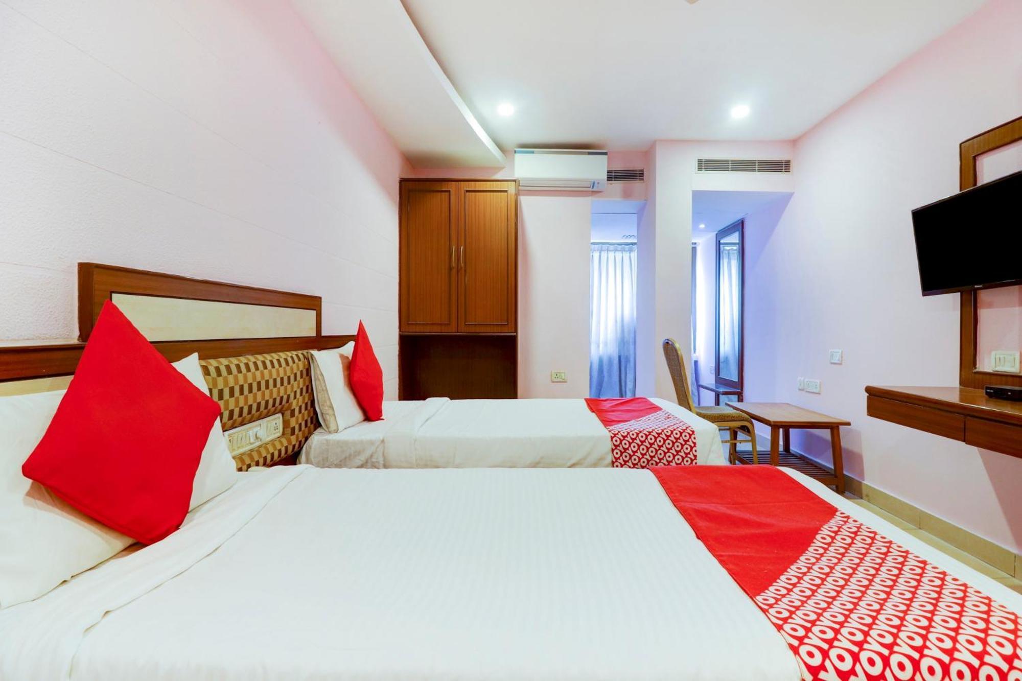 היידראבד Super Collection O 77115 Vaishnavi Palace מראה חיצוני תמונה